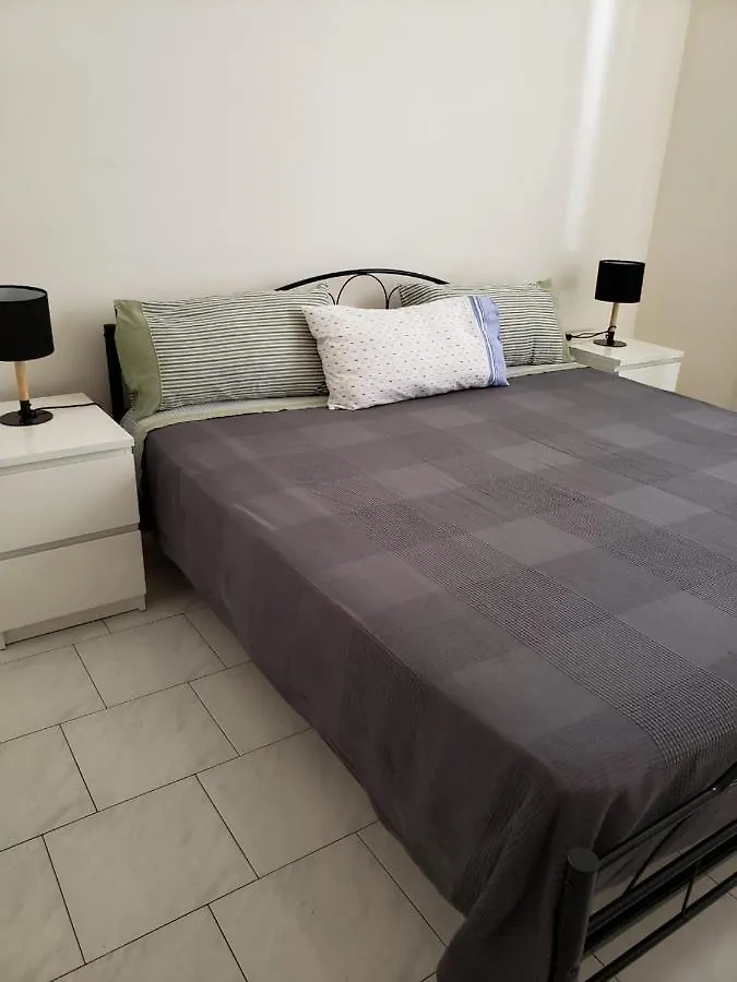 Seaview Apartment By The Beach In Sicily Fondachello