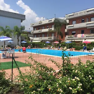 Taormina Mare Piscina Fondachello Apartment